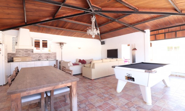 Videresalg - Finca landejendom -
Heredades - Heredades - Country