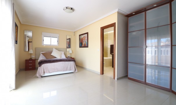 Sale - Detached Villa -
La Marina - La Escuera