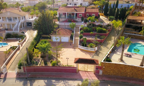 Sale - Detached Villa -
Algorfa - Lomas de La Juliana