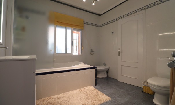 Sale - Detached Villa -
Algorfa - Lomas de La Juliana