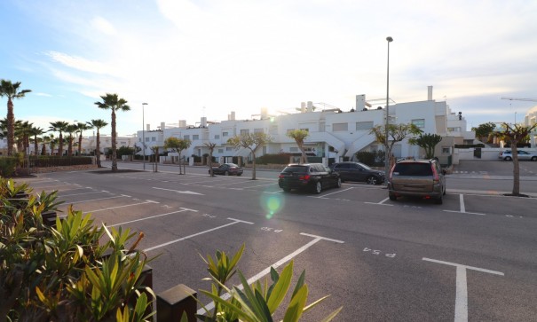 Herverkoop - Apartement Flat -
Los Montesinos - Entre Naranjos / Vistabella Golf