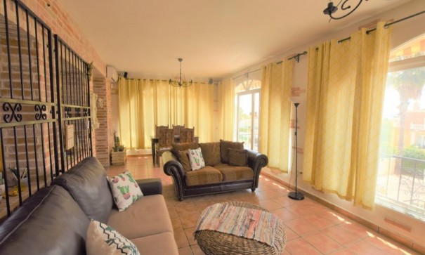 Videresalg - Fritliggende villa -
Ciudad Quesada - Rojales - Pueblo Bravo