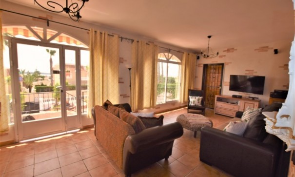 Videresalg - Fritliggende villa -
Ciudad Quesada - Rojales - Pueblo Bravo