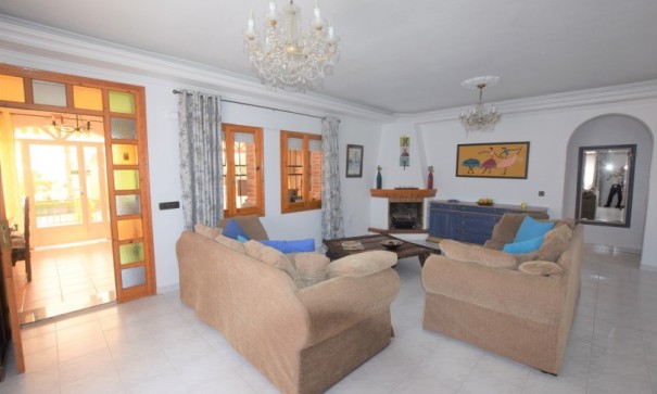 Videresalg - Fritliggende villa -
Ciudad Quesada - Rojales - Pueblo Bravo