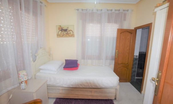 Videresalg - Fritliggende villa -
Ciudad Quesada - Rojales - Pueblo Bravo