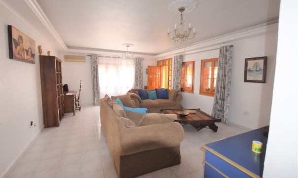 Videresalg - Fritliggende villa -
Ciudad Quesada - Rojales - Pueblo Bravo