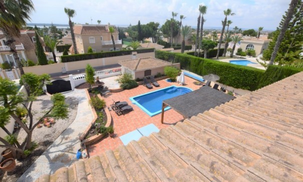 Videresalg - Fritliggende villa -
Ciudad Quesada - Rojales - Pueblo Bravo