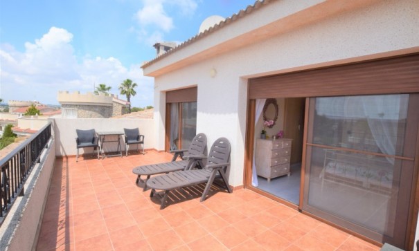 Videresalg - Fritliggende villa -
Ciudad Quesada - Rojales - Pueblo Bravo