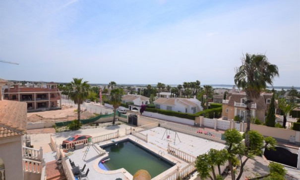 Videresalg - Fritliggende villa -
Ciudad Quesada - Rojales - Pueblo Bravo