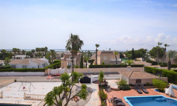 Videresalg - Fritliggende villa -
Ciudad Quesada - Rojales - Pueblo Bravo