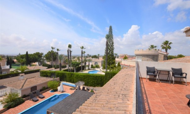 Videresalg - Fritliggende villa -
Ciudad Quesada - Rojales - Pueblo Bravo