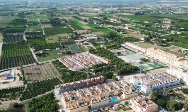 Venta - Casa de pueblo -
Formentera del Segura - 0