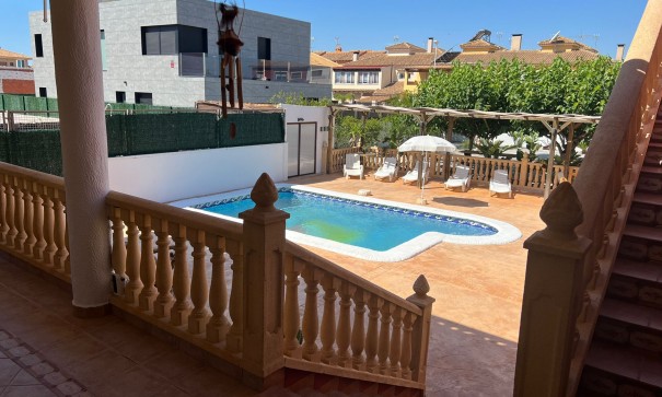 Revente - Villa Individuelle -
Almoradí - 0