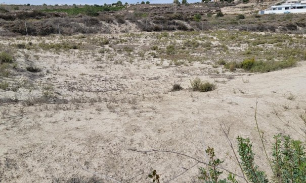 Sprzedaż - Działka Grunt -
Torremendo