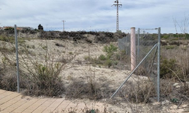 Sprzedaż - Działka Grunt -
Torremendo