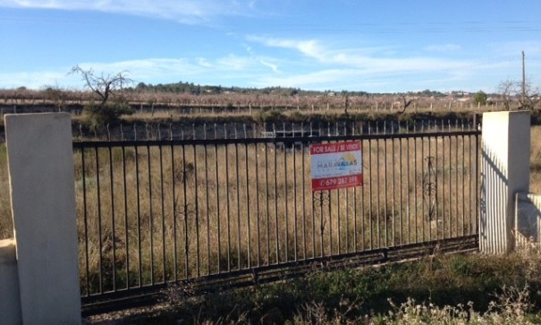 Herverkoop - Perceel Grond -
Hondón de los Fráiles