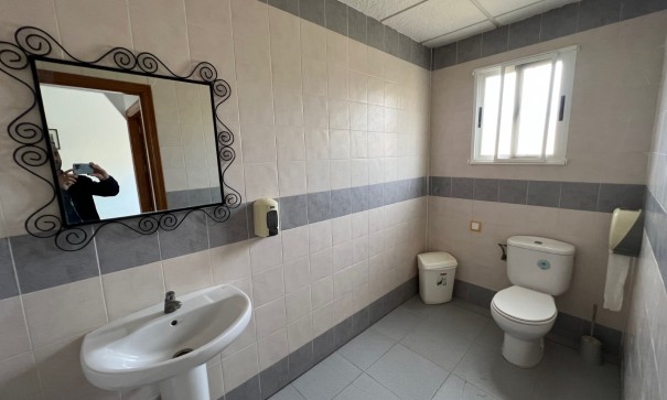 Revente - Commercial -
Macisvenda