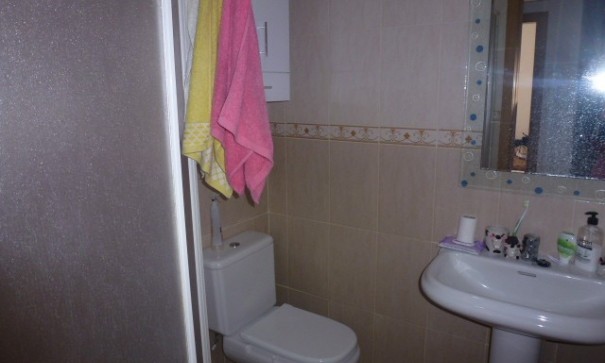 Venta - Casa de pueblo -
Hondón de las Nieves - La Canalosa