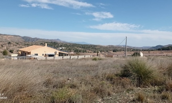 Återförsäljning - Vomt Mark -
La Romana