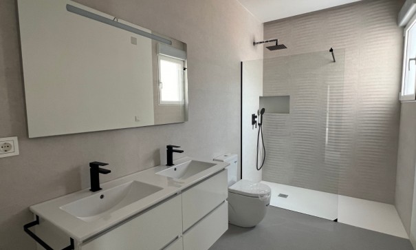 New Build - Freistehende Villa -
Macisvenda