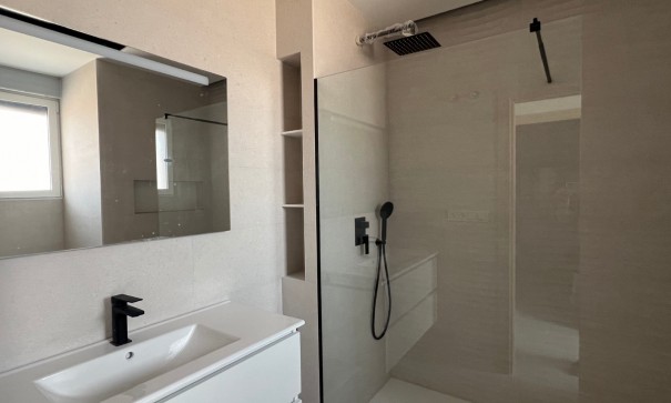 New Build - Freistehende Villa -
Macisvenda