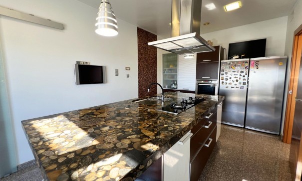 Sale - Detached Villa -
Novelda