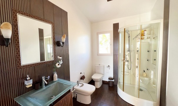 Sale - Detached Villa -
Novelda