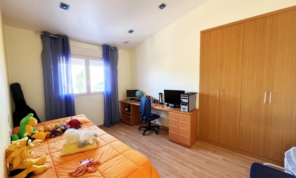 Sale - Detached Villa -
Novelda