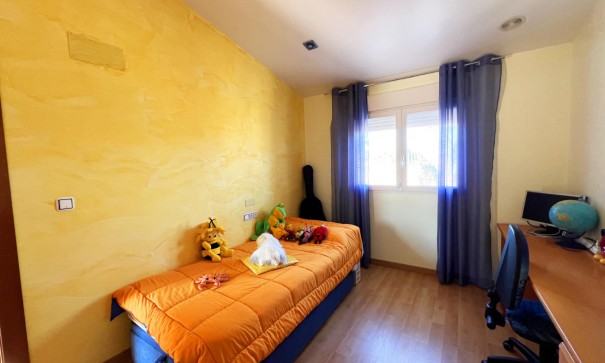 Sale - Detached Villa -
Novelda