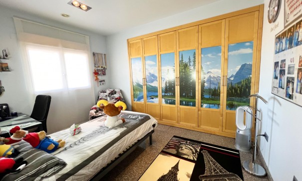 Sale - Detached Villa -
Novelda