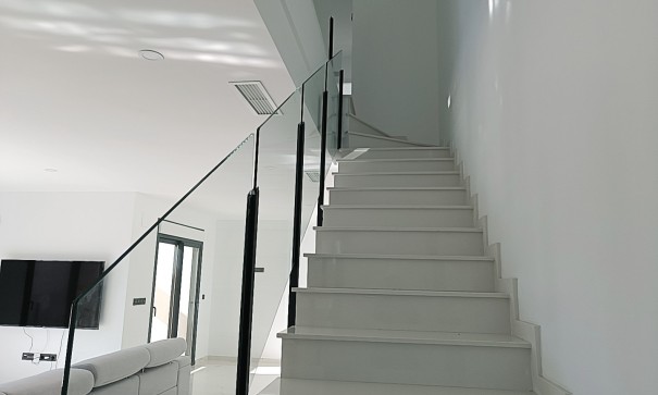 Obra Nueva - Chalet Independiente -
Pinoso