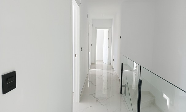 Obra Nueva - Chalet Independiente -
Pinoso