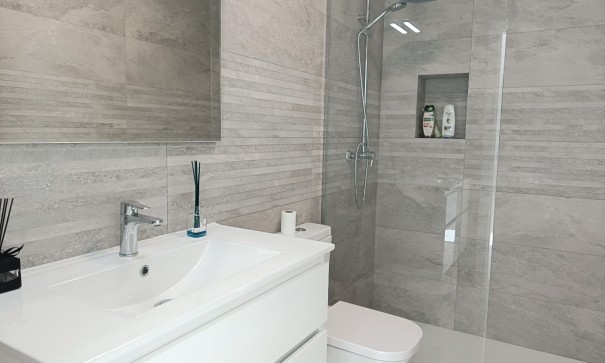 Obra Nueva - Chalet Independiente -
Pinoso