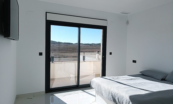 Obra Nueva - Chalet Independiente -
Pinoso