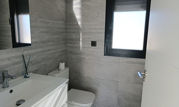 Obra Nueva - Chalet Independiente -
Pinoso