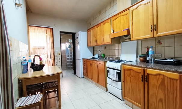 Videresalg - Byhus -
Hondón de los Fráiles