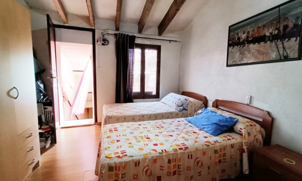 Videresalg - Byhus -
Hondón de los Fráiles