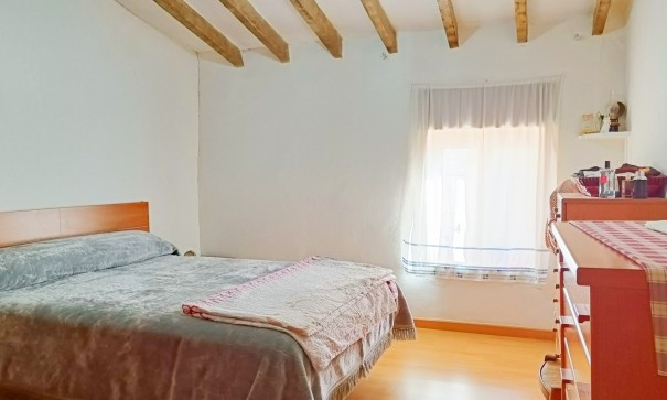 Videresalg - Byhus -
Hondón de los Fráiles