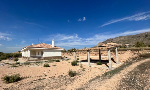 New Build - Freistehende Villa -
Macisvenda