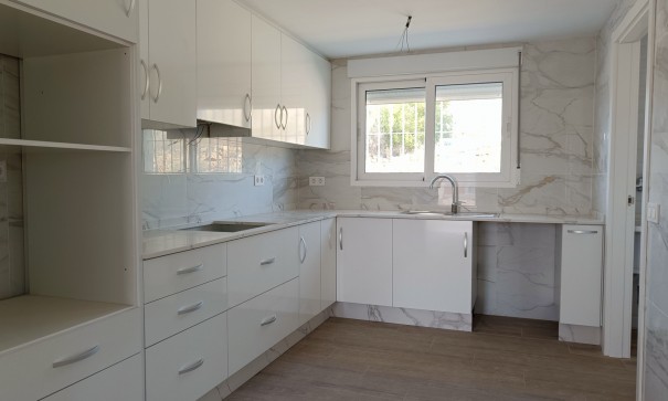 New Build - Freistehende Villa -
Macisvenda