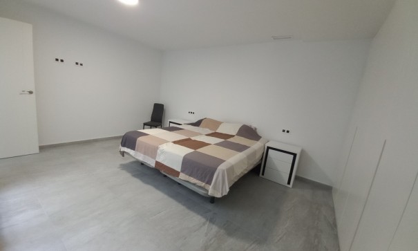 Återförsäljning - Fristående villa -
San Miguel de Salinas