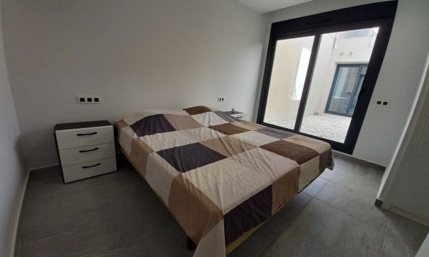 Återförsäljning - Fristående villa -
San Miguel de Salinas