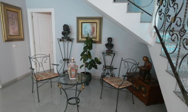 Sale - Detached Villa -
Almoradí