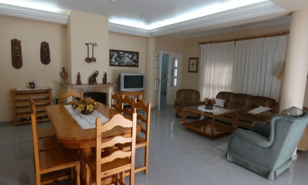 Sale - Detached Villa -
Almoradí