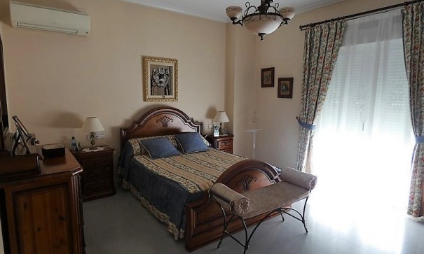 Sale - Detached Villa -
Almoradí