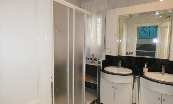 Sale - Detached Villa -
Almoradí