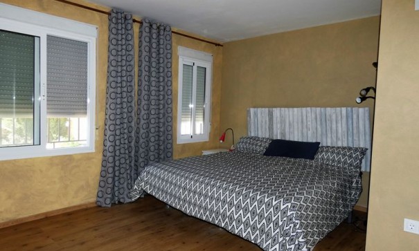 Sale - Finca Country Property -
Orihuela