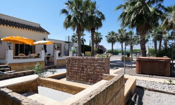 Sale - Finca Country Property -
Orihuela