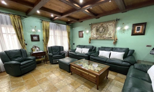 Sprzedaż - Dom miejski -
Torrevieja