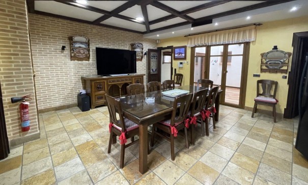 Sprzedaż - Dom miejski -
Torrevieja